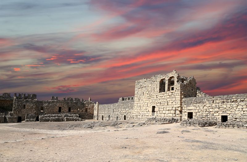 Gita di mezza giornata ai castelli del deserto orientale da Amman (AC-JHT-014)